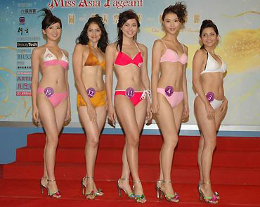 Мисс Азия 2007 в Бикини!!